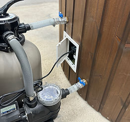 -Ventilhahn mit Schläuchen für die Filterausgänge 